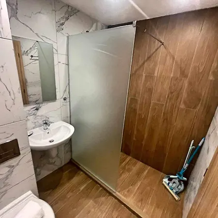 Arboro Gardens E50 *