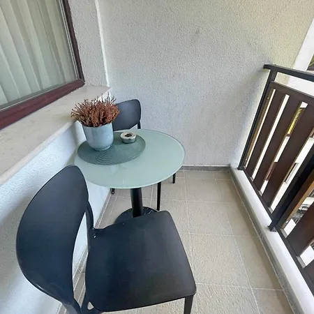 Appartement Arboro Gardens E50 *