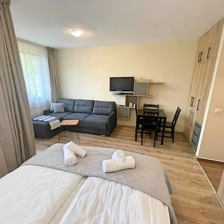 Arboro Gardens E50 Appartement